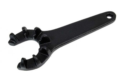 Star Nut Wrench, Touring